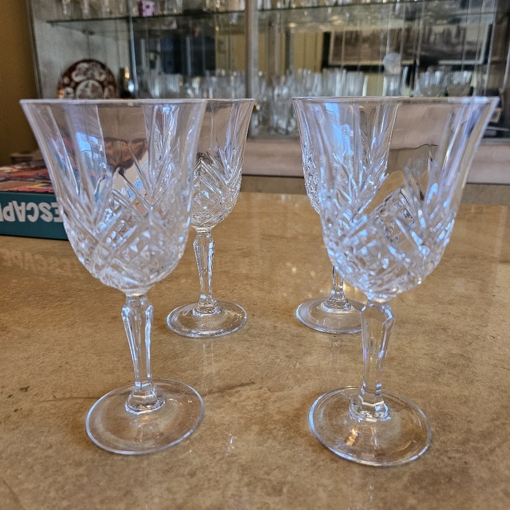 Set of 4 Crystal Wine Glasses, Vintage Cristal D’Arques Wine Glasses